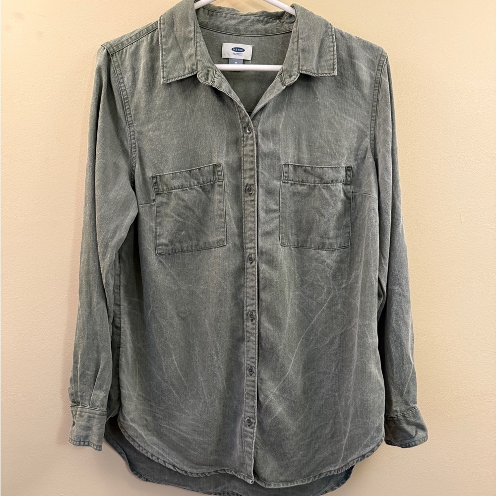 Old Navy Sage Green Casual Button-Down Shirt